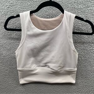 Kick serve lululemon size 6 textured sports bra crop top white Luxtreme BC cups